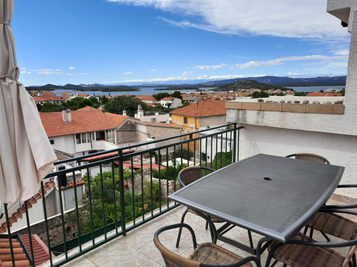 Apartment Baratula Murter Luaran gambar