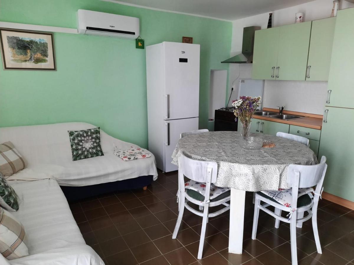 Apartment Baratula Murter Luaran gambar